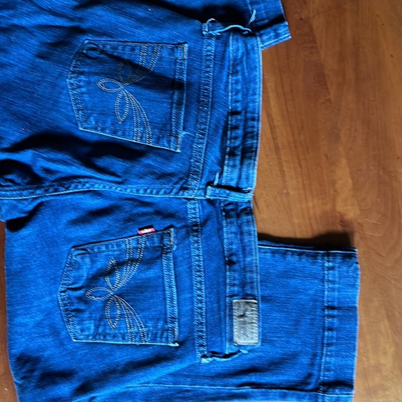 Levi’s 545 low rise capri jeans size 4 - Picture 4 of 4